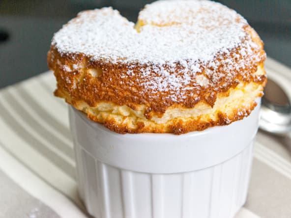 Soufflé chaud à la liqueur inratable
