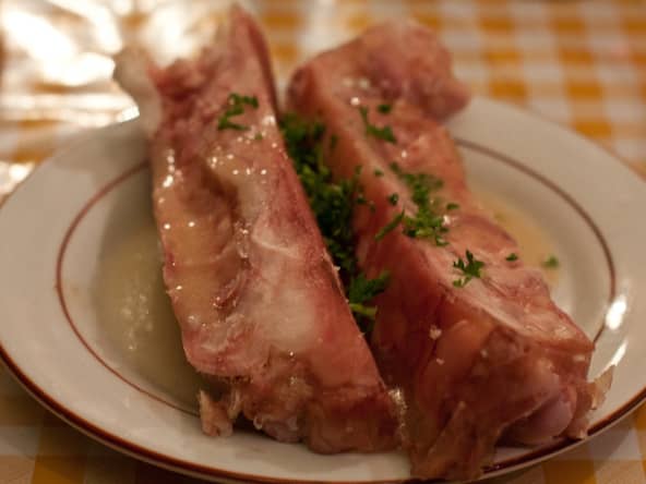 Pieds de porc cuits