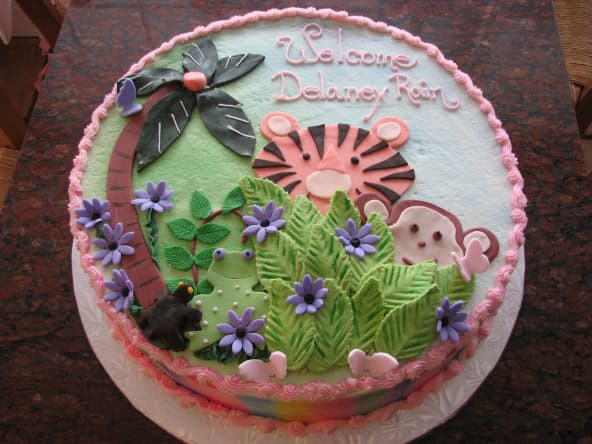 Gâteau décoré en pâte à sucre