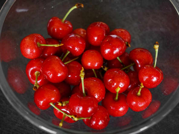 Cerises dans un bol