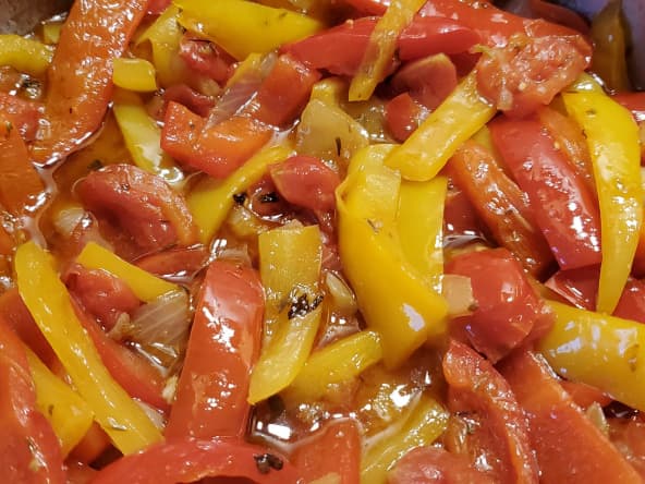 Poivronnade à base de poivrons rouges et poivrons jaunes