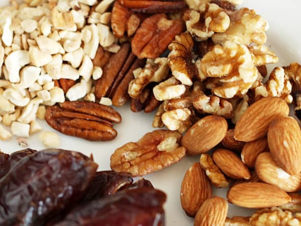 Poignée de noix et amandes
