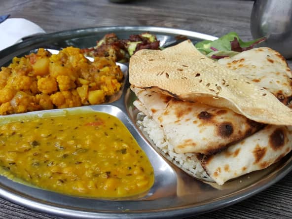 Repas indien avec chapati
