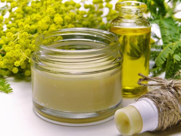 Sirop de fleurs de mimosa