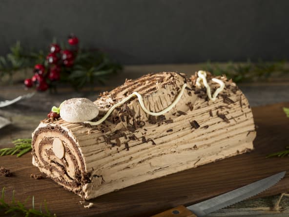 Bûche gâteau à la crème au beurre au café