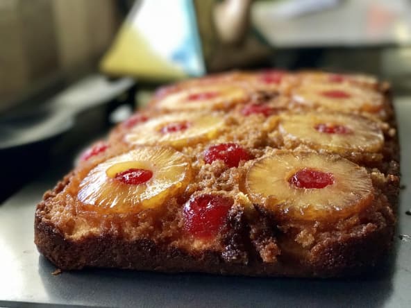 Gâteau renversé à l'ananas et cerises