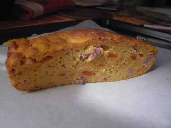 Cake salé aux carottes et jambon
