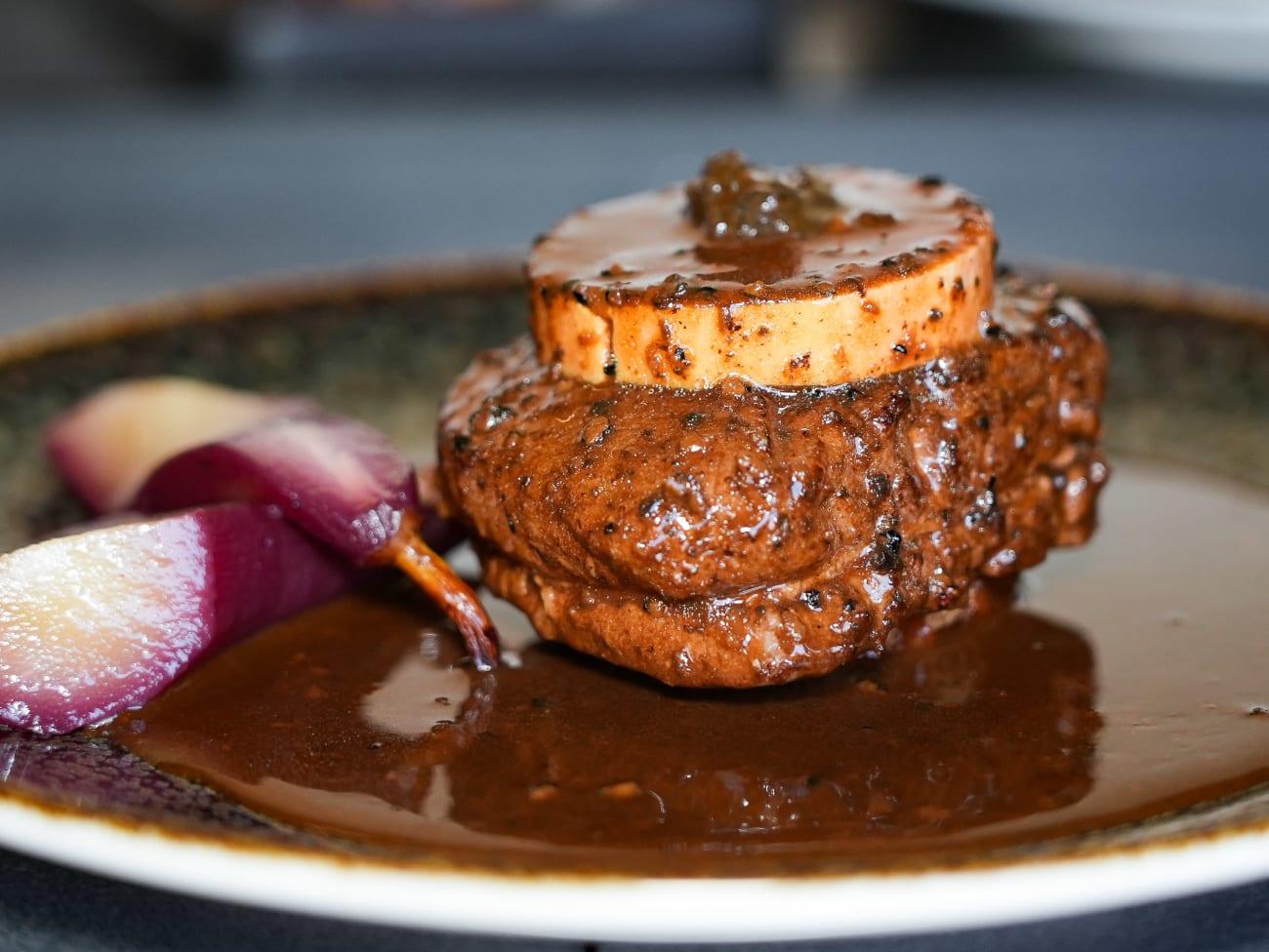 Tournedos Rossini de boeuf au foie gras et à la truffe