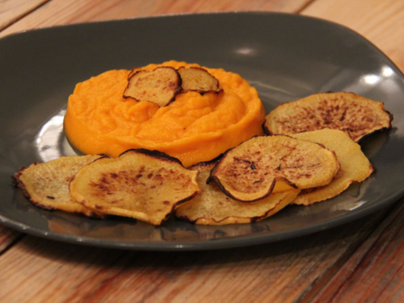 Purée de carotte au lait de coco et chips de Rutabaga : recette Purée