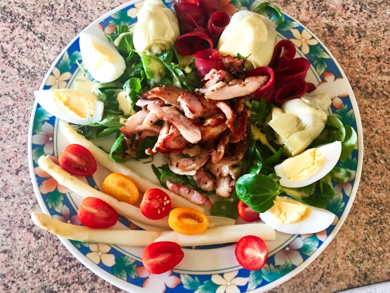 Salade composée volaille et légumes