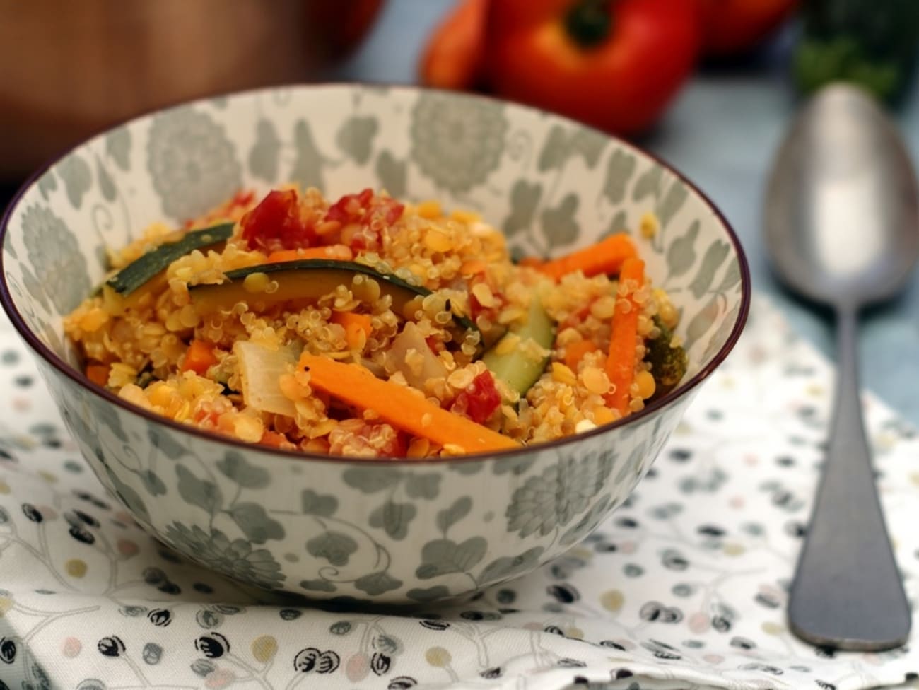 Recette Avec Carotte Courgette Poivron Tomate One pot quinoa aux lentilles corail, carotte, courgette et tomate