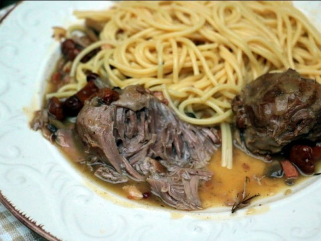 Joues de porc aux champignons et au vin blanc : recette Joues de porc