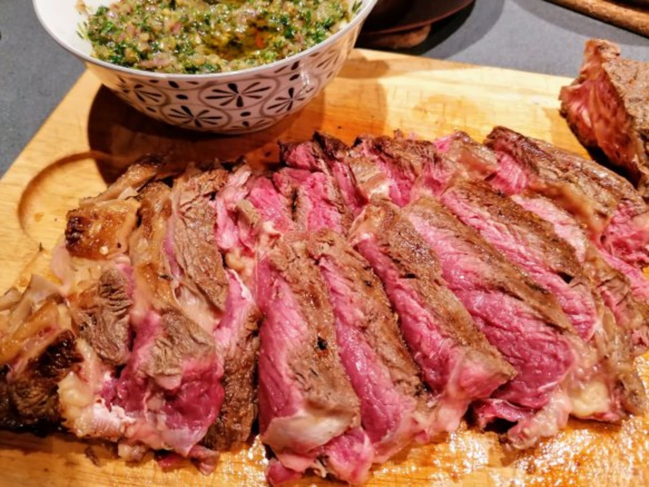 Côte de bœuf à la plancha sauce argentine Chimichurri : recette Côte de