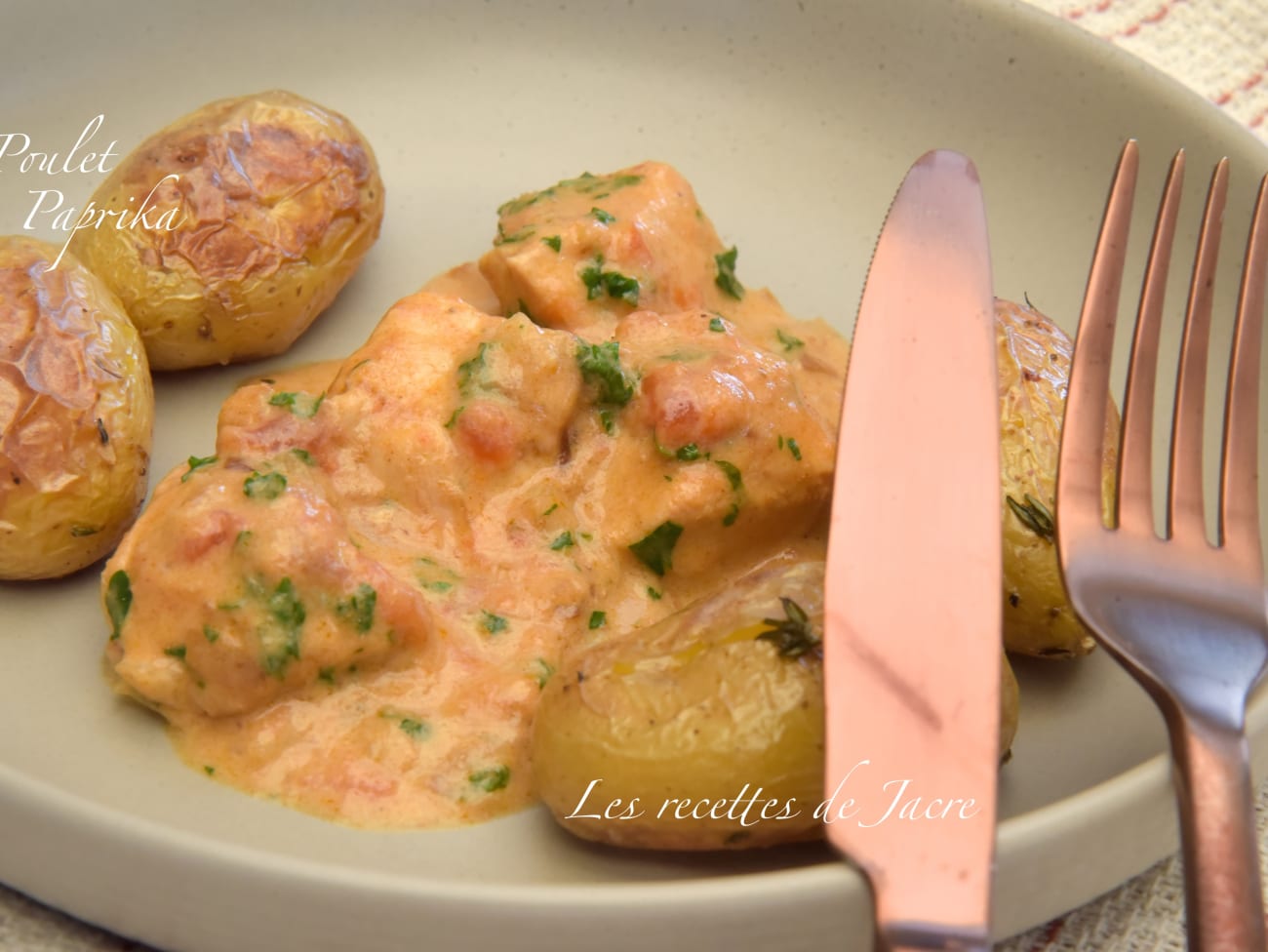 Recette Blanc De Poulet Courgette Pomme De Terre Blancs de poulet au paprika et ses petites pommes de terre au four