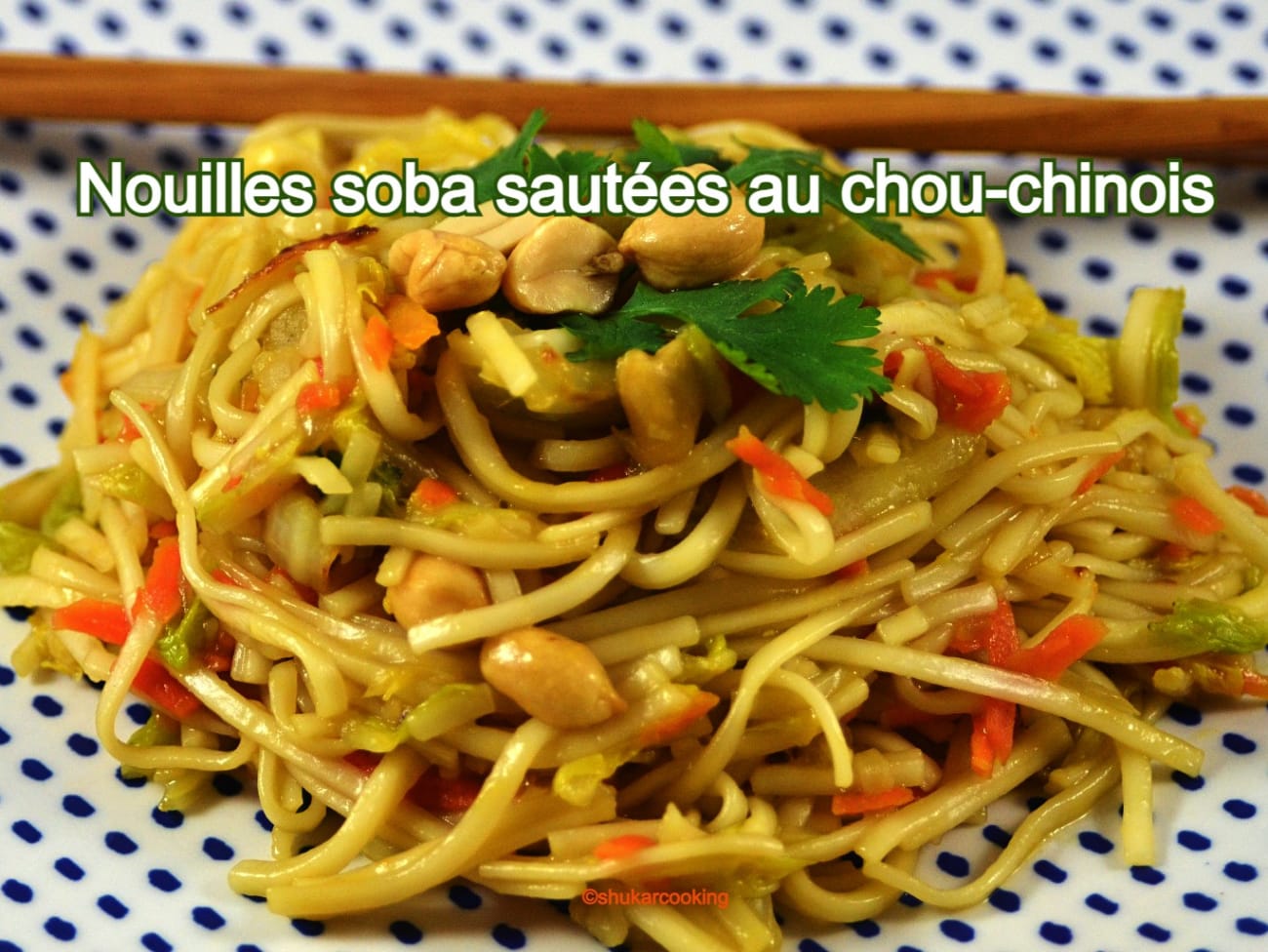 Nouilles soba sautées au chou-chinois : recette Nouilles soba sautées