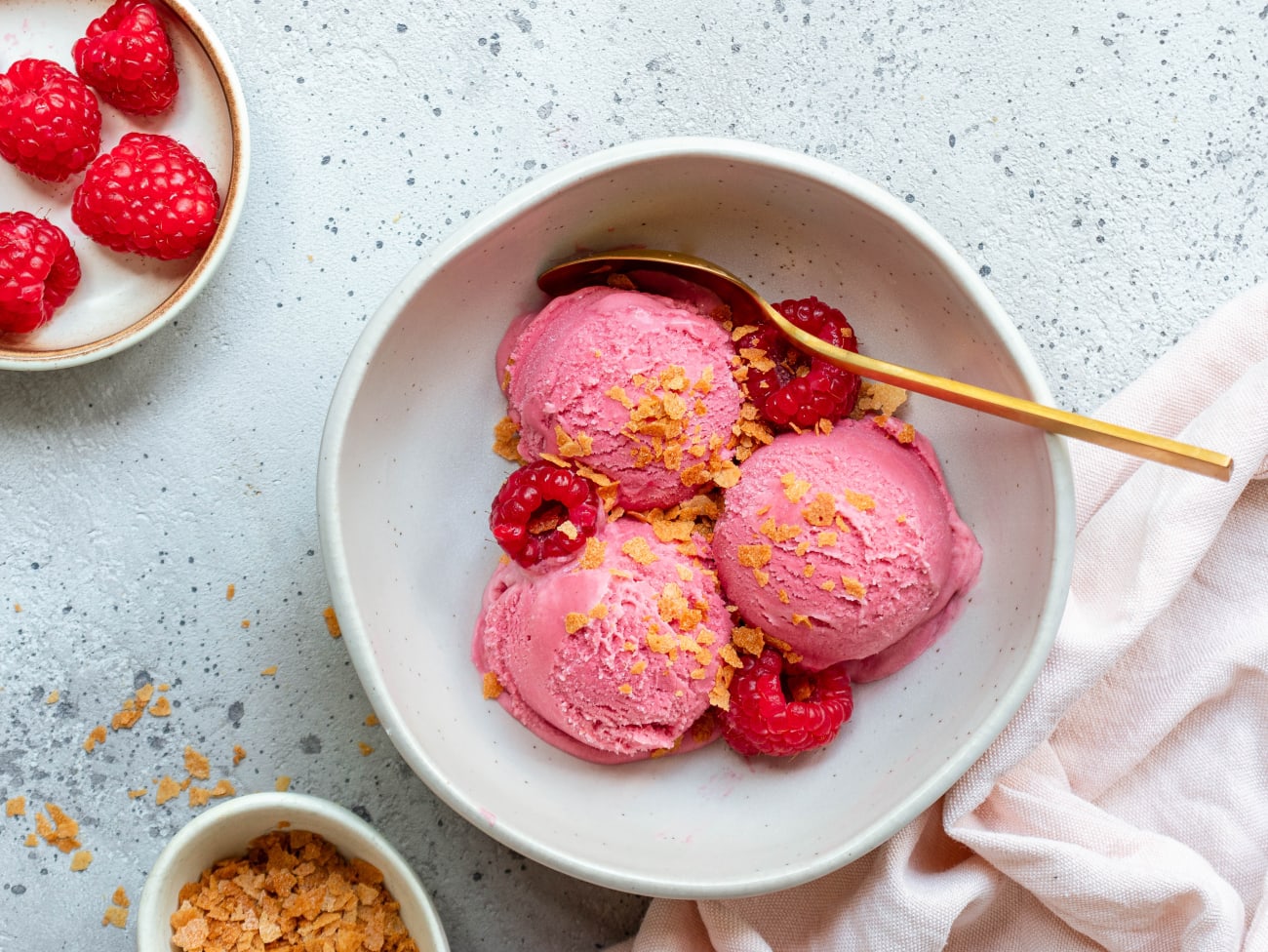 Crème glacée sans oeufs à la framboise