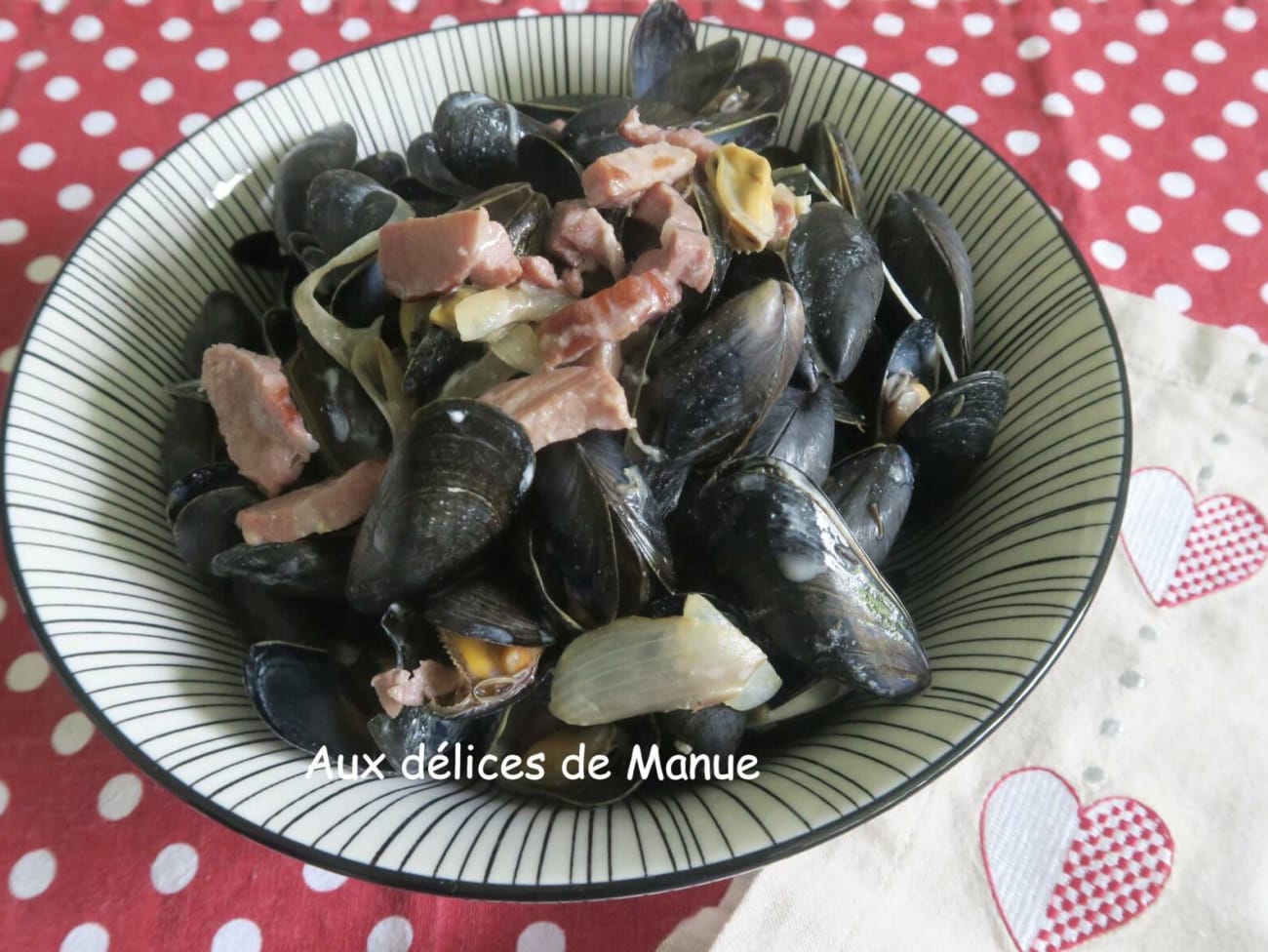 Moules de bouchot au chèvre frais et lardons