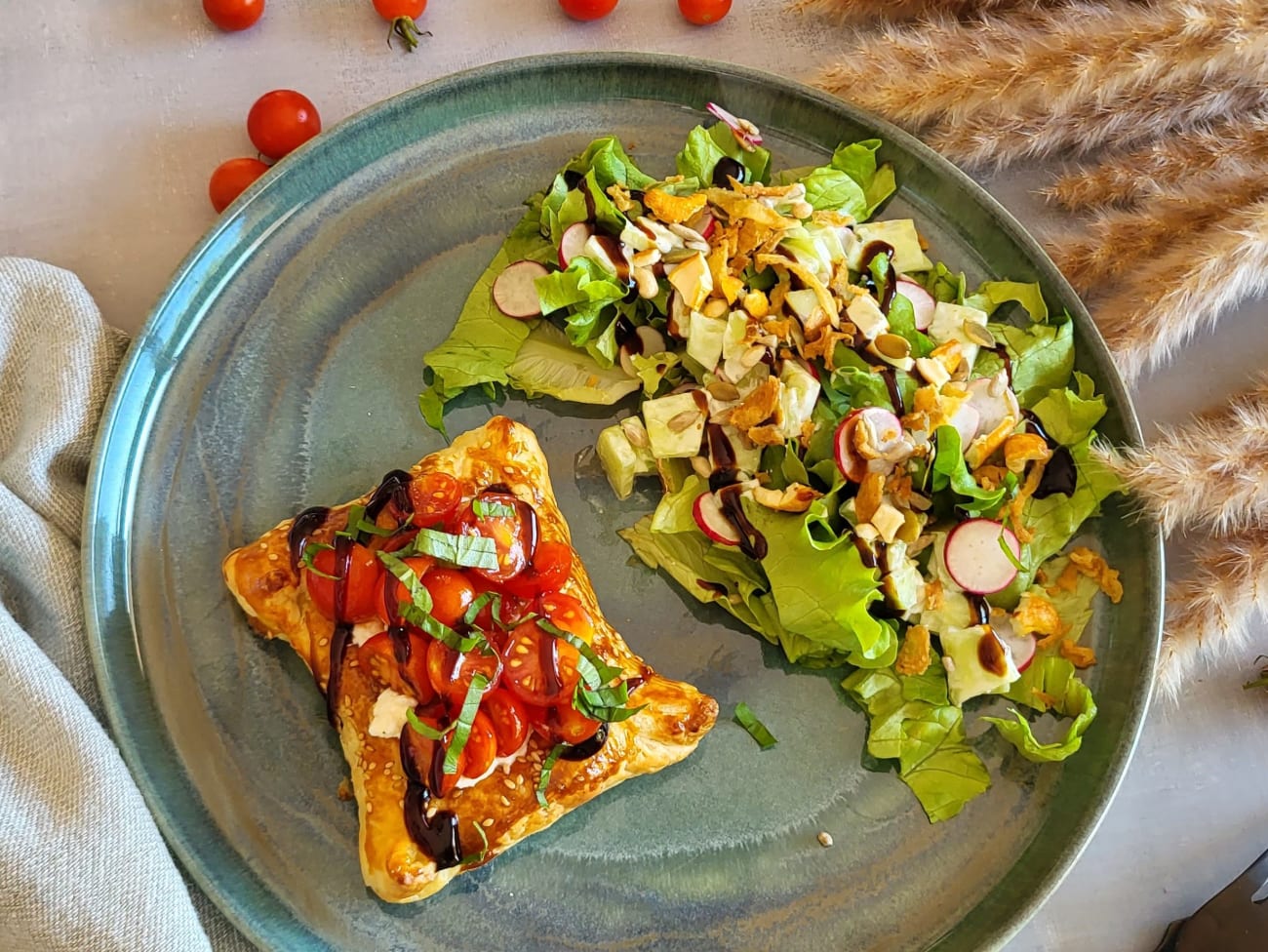 Tartelettes à la feta et tomates cerises