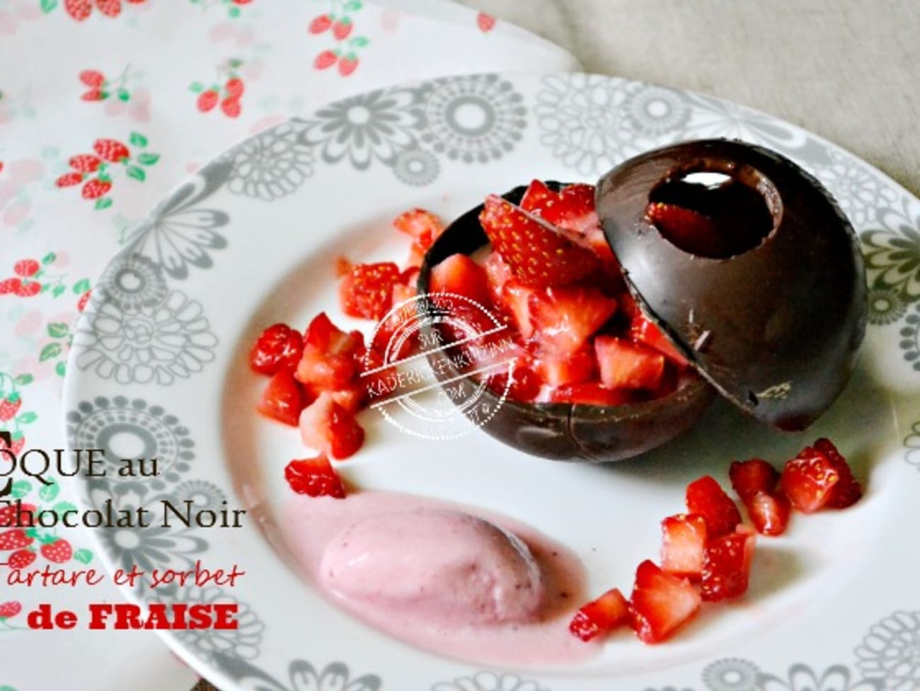 Comment Faire Des Coques En Chocolat Sans Moule Coque chocolat ou demi-sphère chocolat noir ou blanc aux fraises