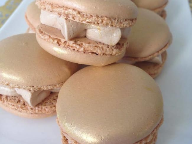 Macarons crème au beurre praliné