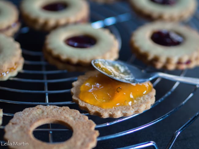 Sablés à la confiture ou spitzbuben à réaliser avec les enfants