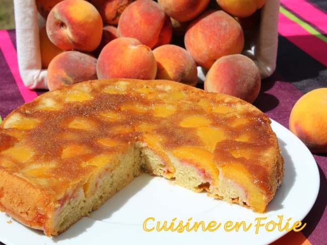 Upside Down Cake Aux Peches Recette Par Cuisine En Folie