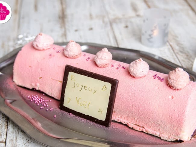 Buche Exotique A La Mangue Fruits De La Passion Et Noix De Coco Recette Par Emilie Sweetness