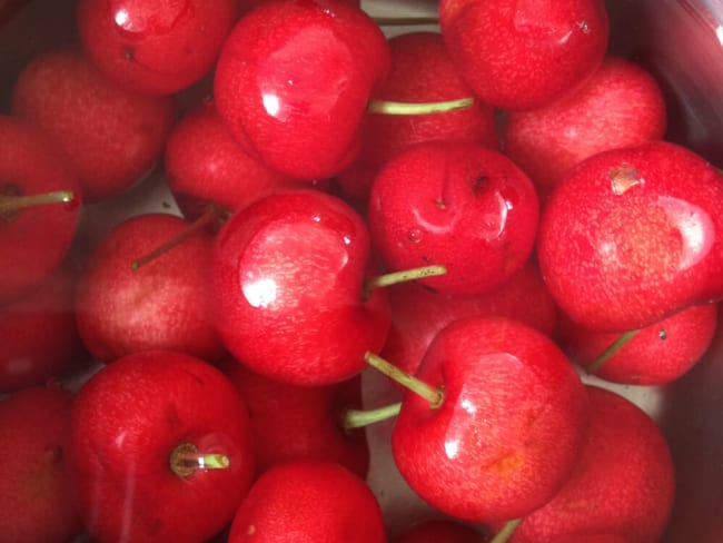 cerises en compote a l ancienne avec les queues recette par irene