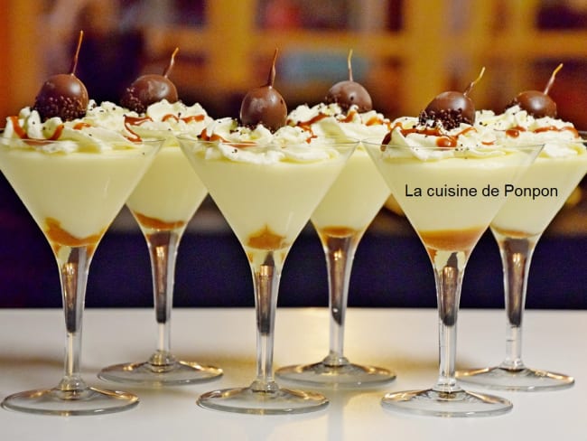 Recette Crème au chocolat blanc, caramel au beurre salé et griotte au