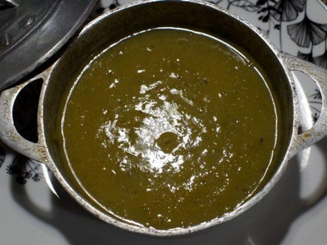 Soupe de poireaux et pommes de terre à l'ancienne