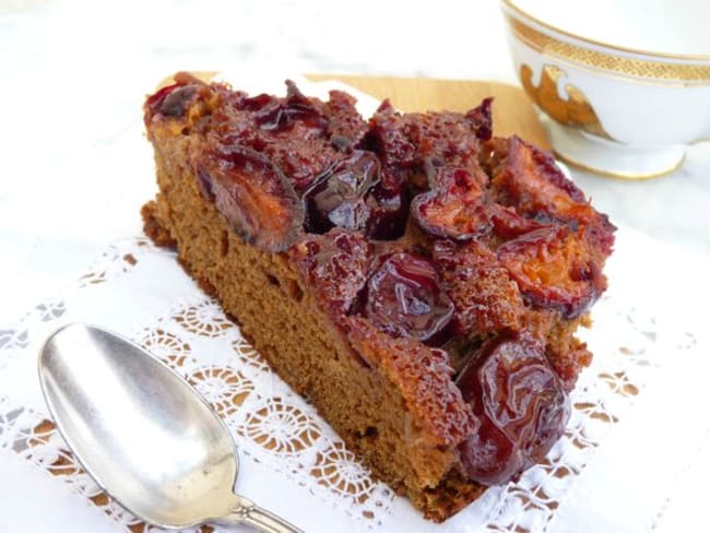 Gateau Renverse Aux Prunes Caramelisees Recette Par Encore Une Lichette