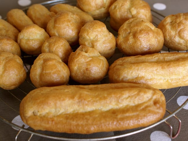 Pâte à choux neutre pour éclairs, choux, religieuses et chouquettes 