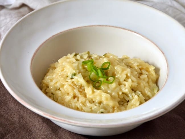 Risotto au Saint-Nectaire et aux tiges d'oignon blanc