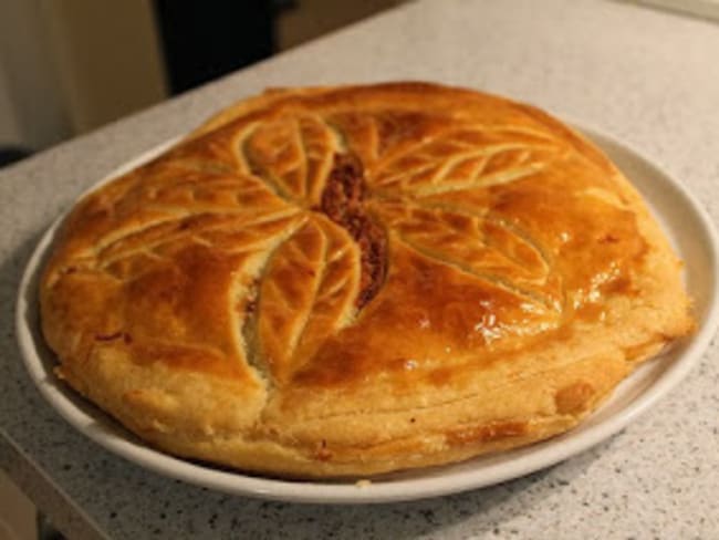 Galette Des Rois Fourree Aux Pommes Et A La Creme Vanille Sans Frangipane Pour L Epiphanie Recette Par Cuisine Maison D Autrefois Comme Grand Mere