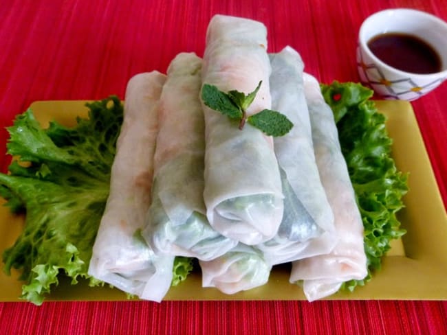 Rouleaux de printemps au poulet mariné