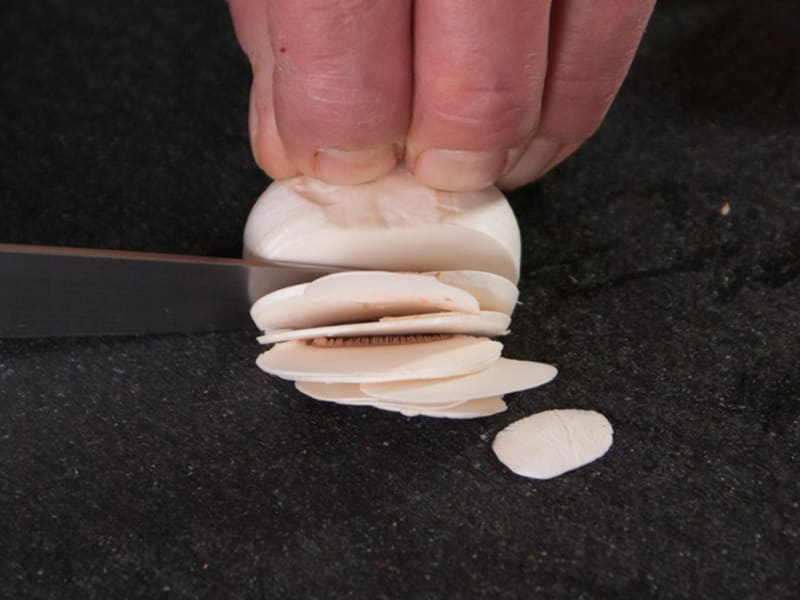 Emincer Definition De Emincer Lexique Du Vocabulaire De Cuisine