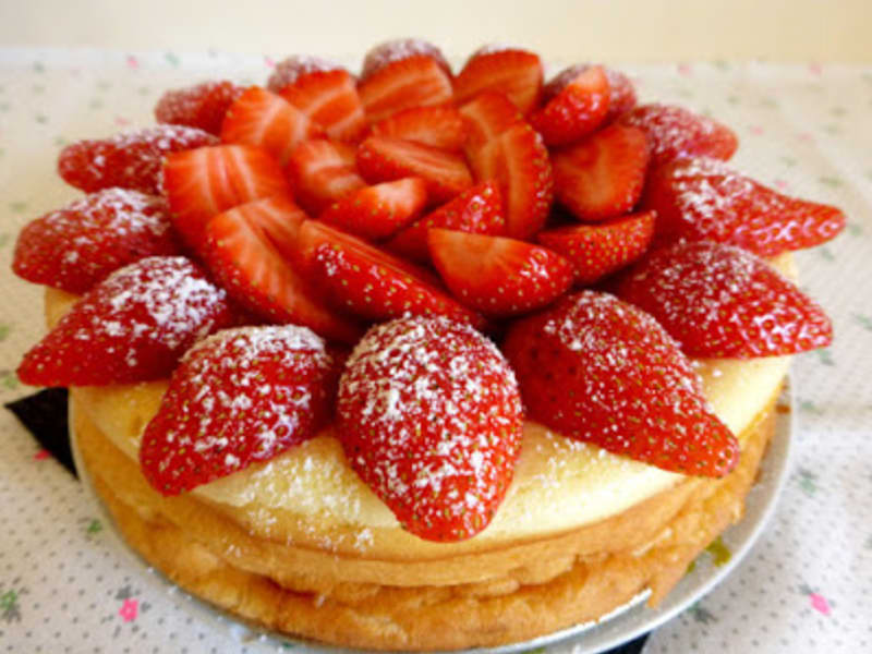 Gateau Au Fromage Blanc Et Aux Fraises Recette Par Les Mets Tisses