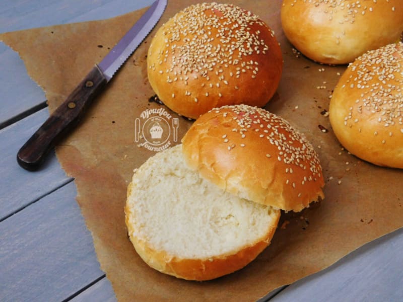 Pains burger ultra moelleux (buns) - Recette par Djoudjou