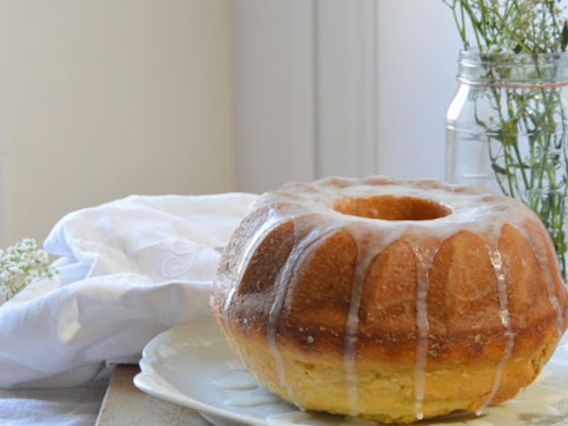 Bundt Cake A La Creme Fraiche Et Au Limoncello Recette Par Petite Cuillere Et Charentaises