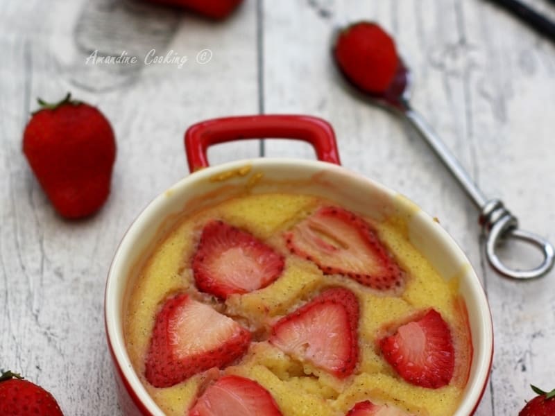 Gateau De Semoule A La Vanille Et Fraise Recette Par Amandine