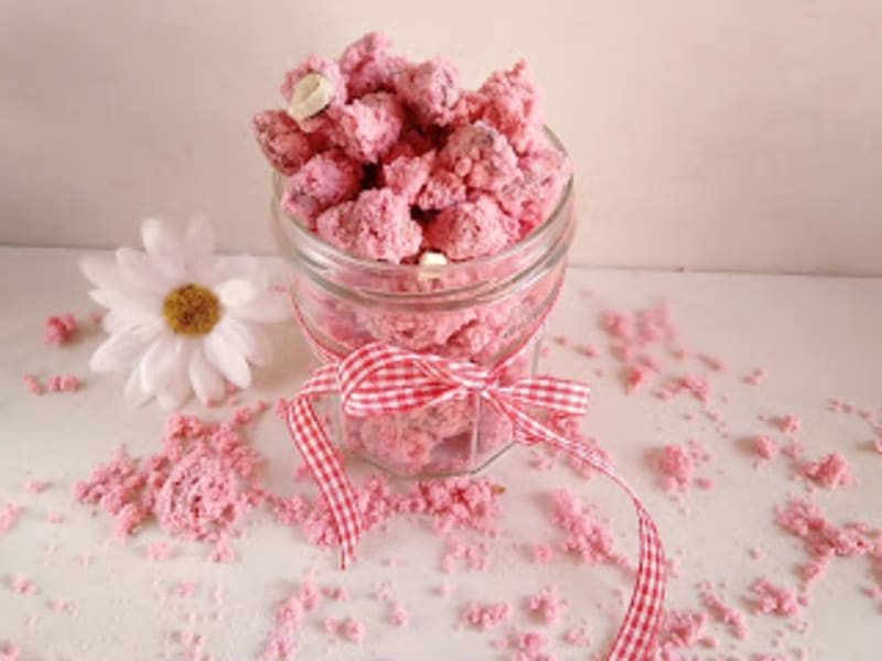 Pralines roses fait maison - Recette par A Prendre Sans Faim