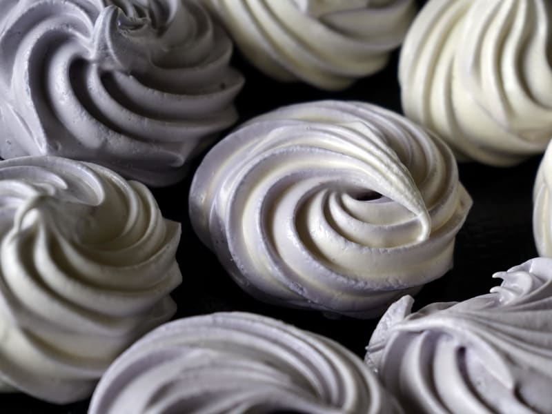 Petites Meringues Francaises Colorees Eventuellement Parfumees