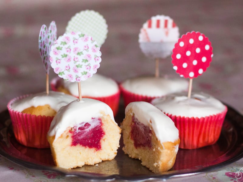 2 décoration de table cupcakes framboise-cassis