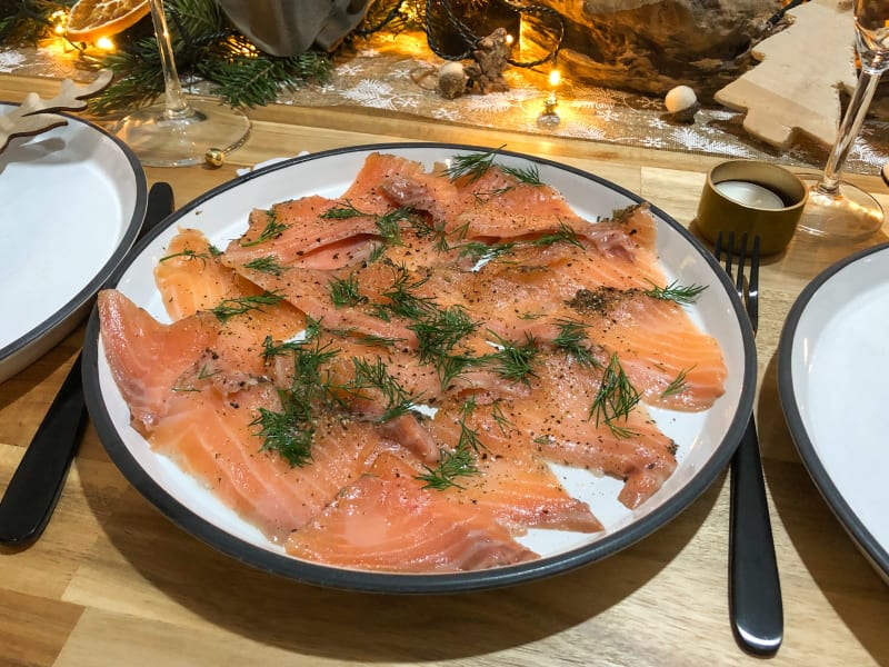 Plaque de saumon d'Ecosse Gravlax mariné aux herbes et épices (200 gr)