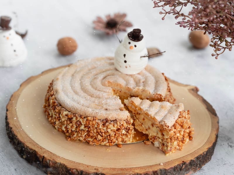 Dôme crème de marron, poires caramélisées et biscuit chocolat - Assiettes  Gourmandes