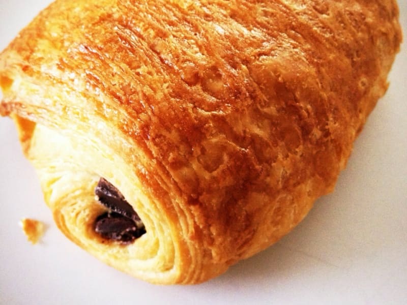 Pain au Chocolat Feuilleté Sans Beurre [Vegan] – MAIL0VES (avc un zéro)