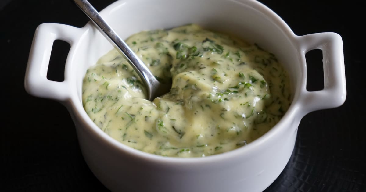 Béarnaise Qu'est ce qu'une "béarnaise" en cuisine ? La réponse du Chef Simon