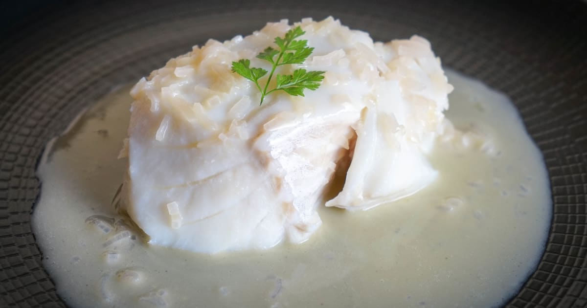 Dos de cabillaud poché (poisson) - Recette par Chef Simon