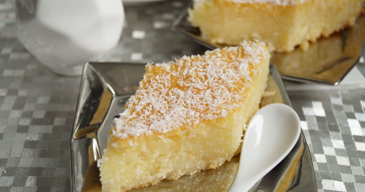 Bassbousa Gateau Semoule Et Noix De Coco Egyptien Recette Par Miam Miam Yum Bassbousa Gateau Semoule Et Noix De Coco Egyptien Recette Par Miam Miam Yum