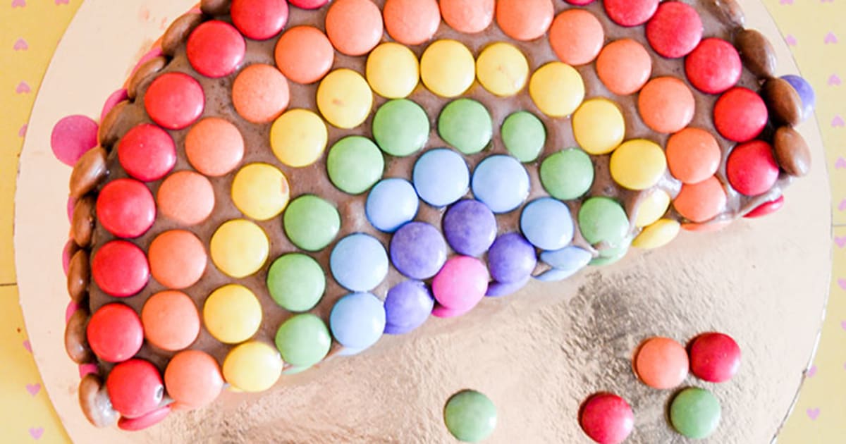 Gâteau arc-en-ciel - recette gâteau d'anniversaire